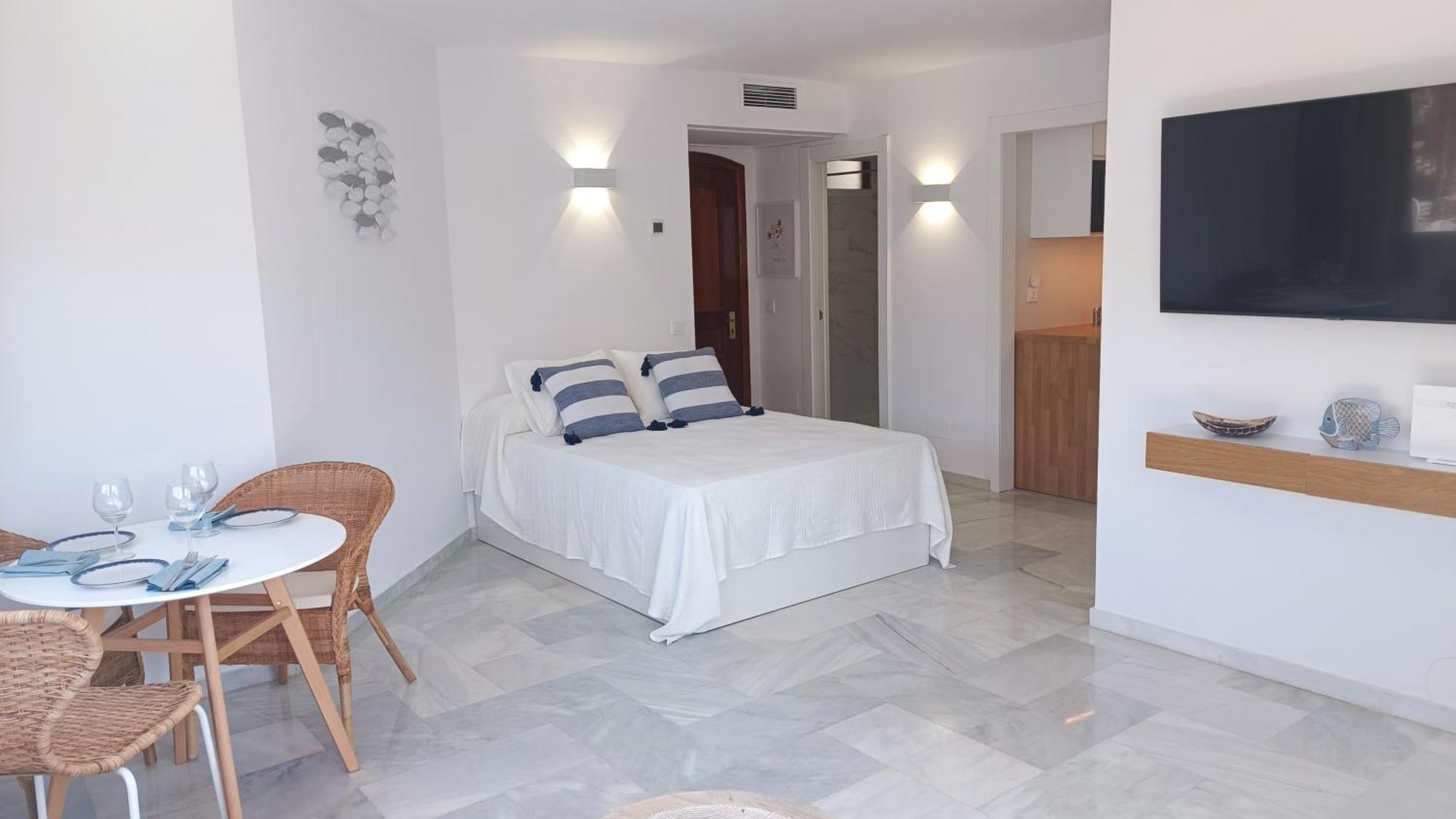 Beach Studio Puerto Marina Playa 贝纳尔马德纳 外观 照片